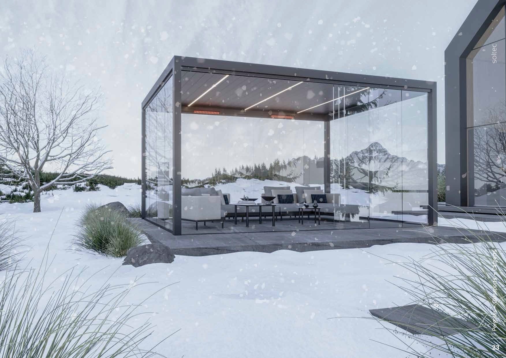 Hliníková, elegantná, moderná bioklimatická pergola od Agava v zime s nastaviteľnými lamelami strechy a bočnými panelmi pre prispôsobiteľný tieň a prietok vzduchu